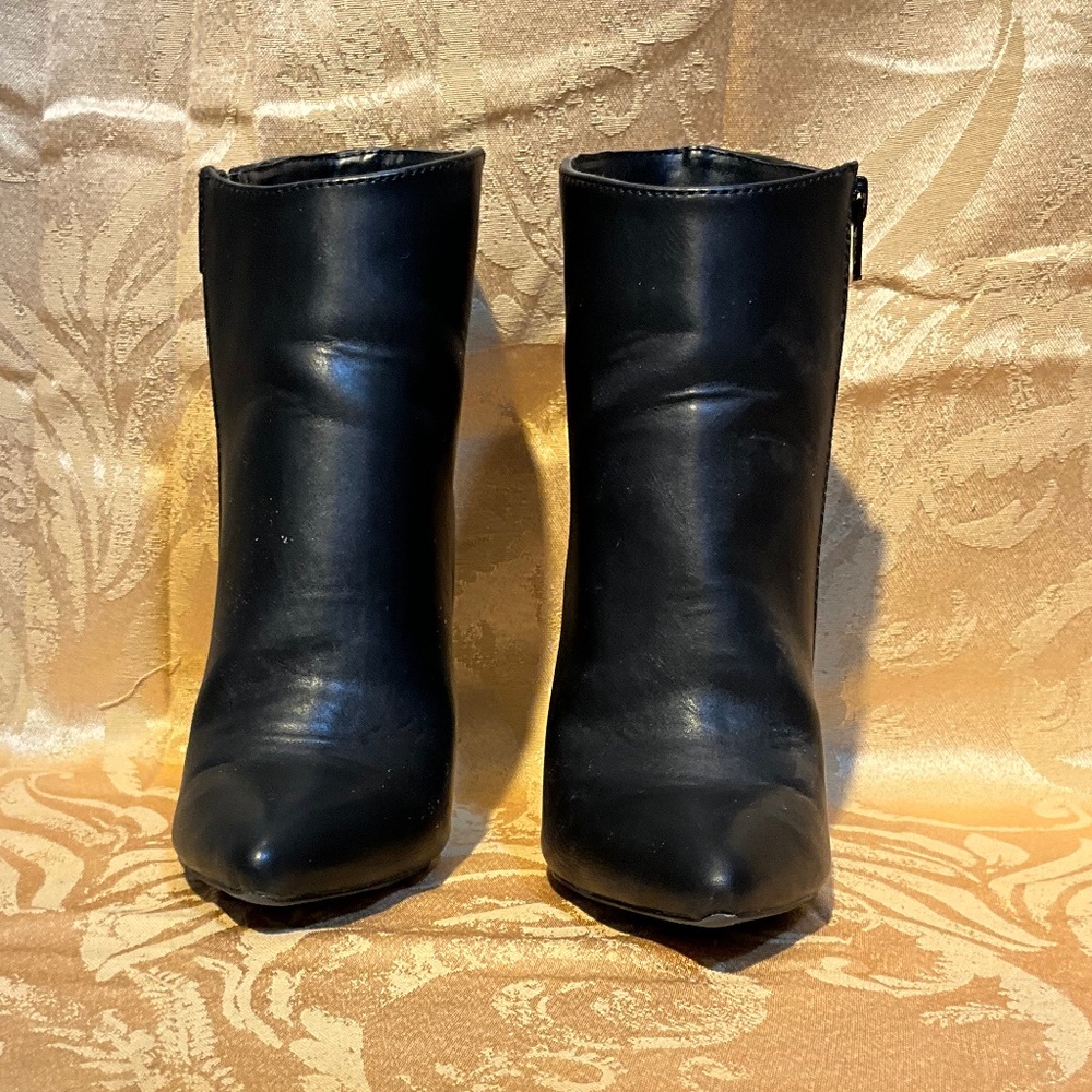 Candies blackspike heeled ankle boots. Size 6.   25-T8
